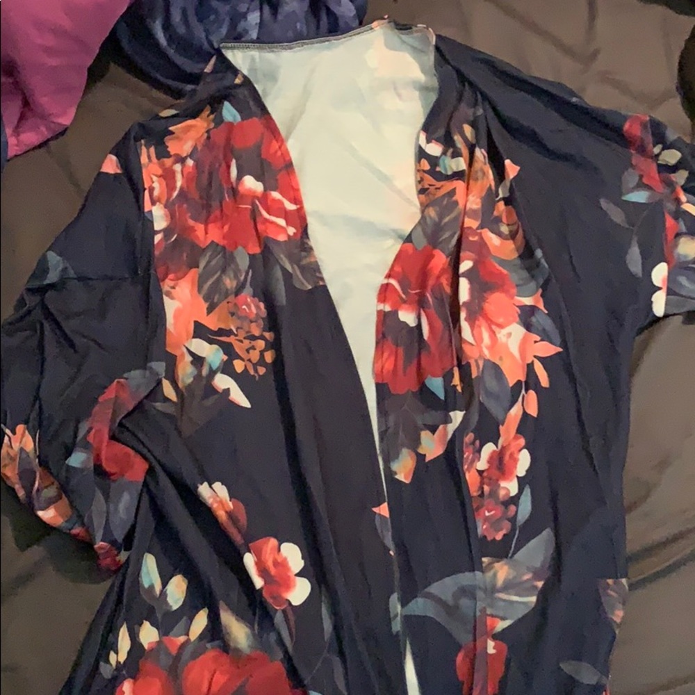 Floral short sleeve kimono